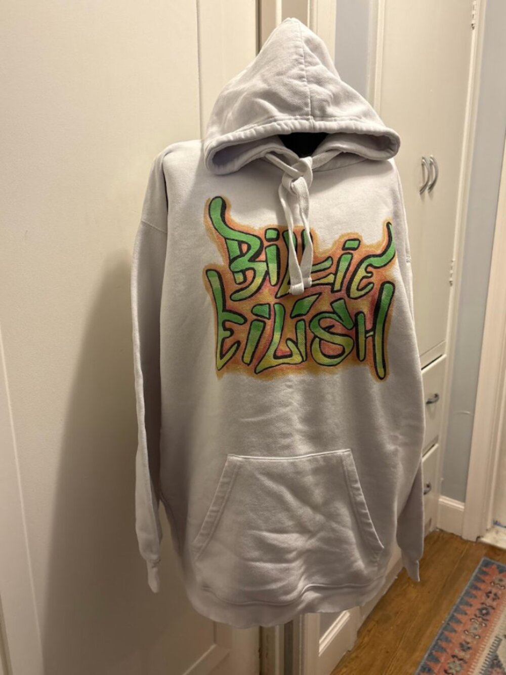 Billie Eilish 2020 Official Graffiti Logo White Hoodie (L)
